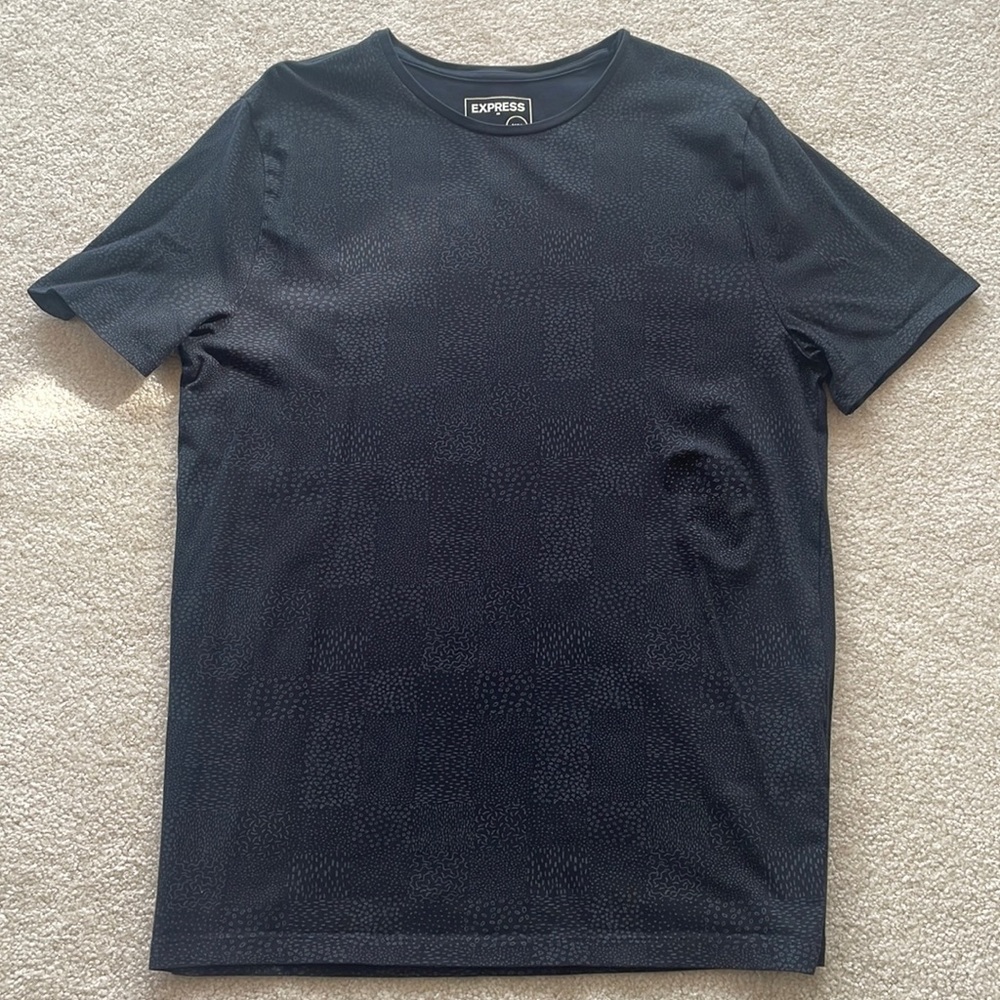 Express ,black short sleeve tee shirt,size medium
